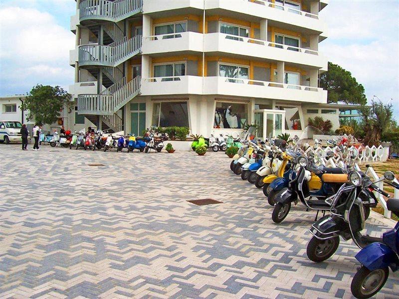 Torre Del Sole Hotel Terracina Kültér fotó